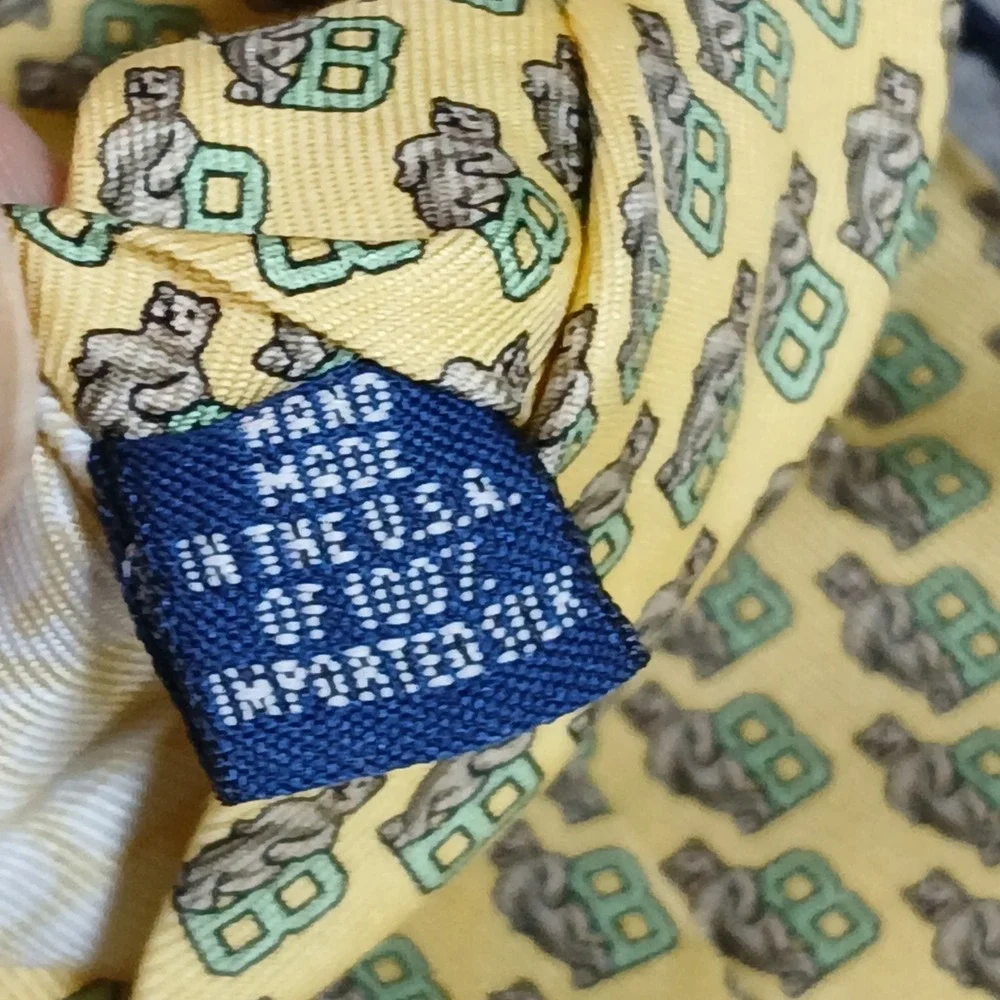 Berkshire School Vineyard Vines Tie Mens OS Bear Mascot Yellow Silk NCAA Prep